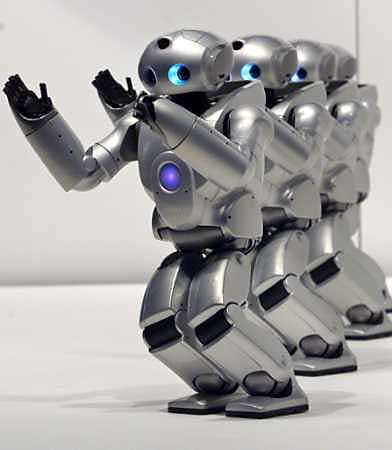 4 sony robots dancing